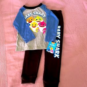 NEW NICKELODEON SUPER CUTE SET OF (2) PIECES SIZE 4 🧸